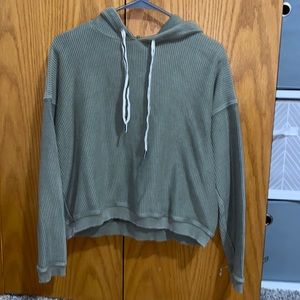 cropped army green sheets shirt